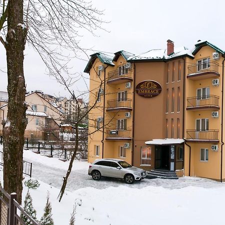 Hotel Embrace à Trouskavets Extérieur photo